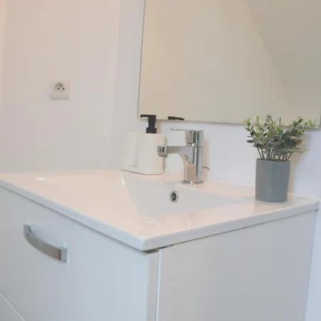 Le Sunny, Centre 아파트 *